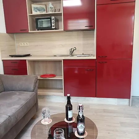 Braeustuebel, Free Wi-fi, Parken, Grillecke, Naehe Rennsteig * Lehesten