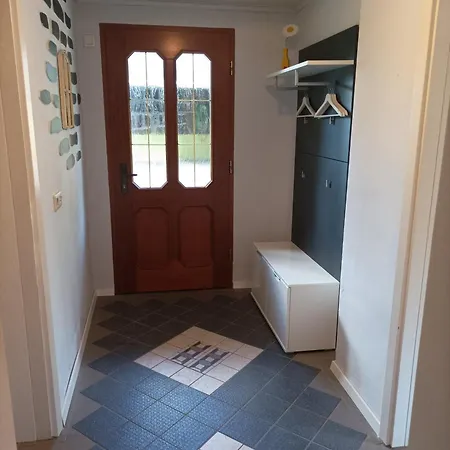 Braeustuebel, Free Wi-fi, Parken, Grillecke, Naehe Rennsteig Apartment