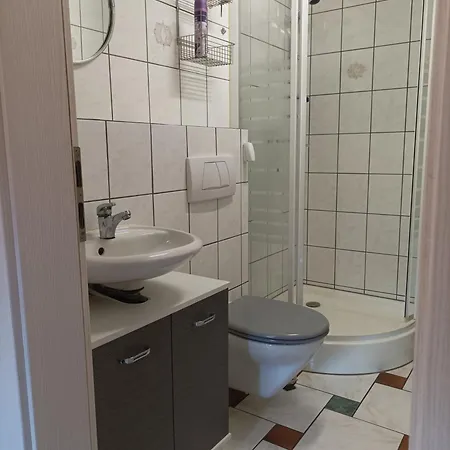 Braeustuebel, Free Wi-fi, Parken, Grillecke, Naehe Rennsteig Lehesten