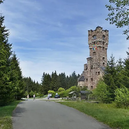 Апартаменты Braeustuebel, Free Wi-fi, Parken, Grillecke, Naehe Rennsteig Lehesten