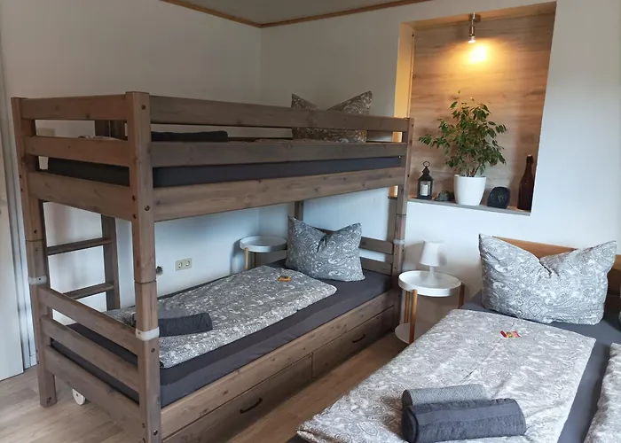 Braeustuebel, Free Wi-fi, Parken, Grillecke, Naehe Rennsteig * Lehesten