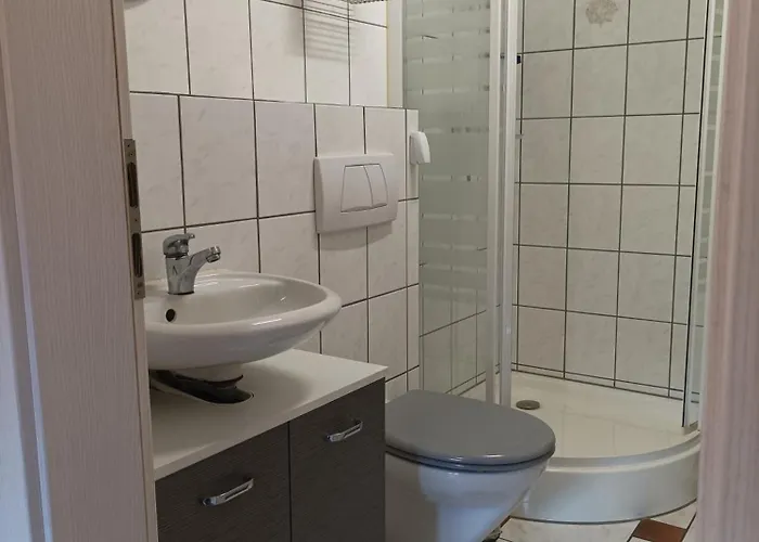 Braeustuebel, Free Wi-fi, Parken, Grillecke, Naehe Rennsteig Lehesten